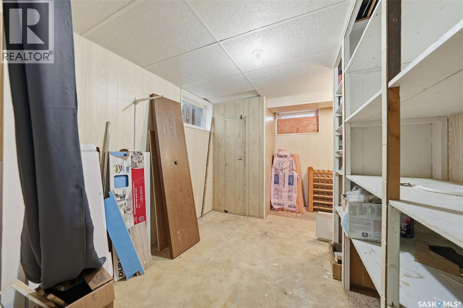 204 7Th Avenue W, Watrous, SK - Indoor