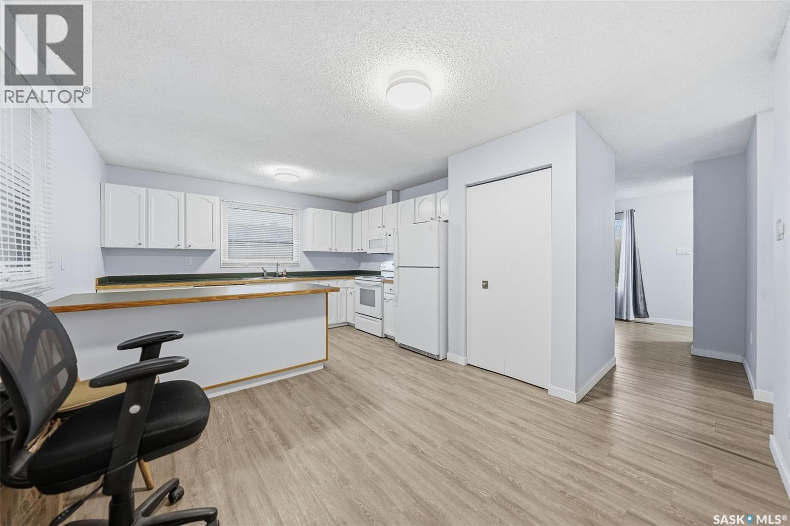 204 7Th Avenue W, Watrous, SK - Indoor Photo Showing Kitchen