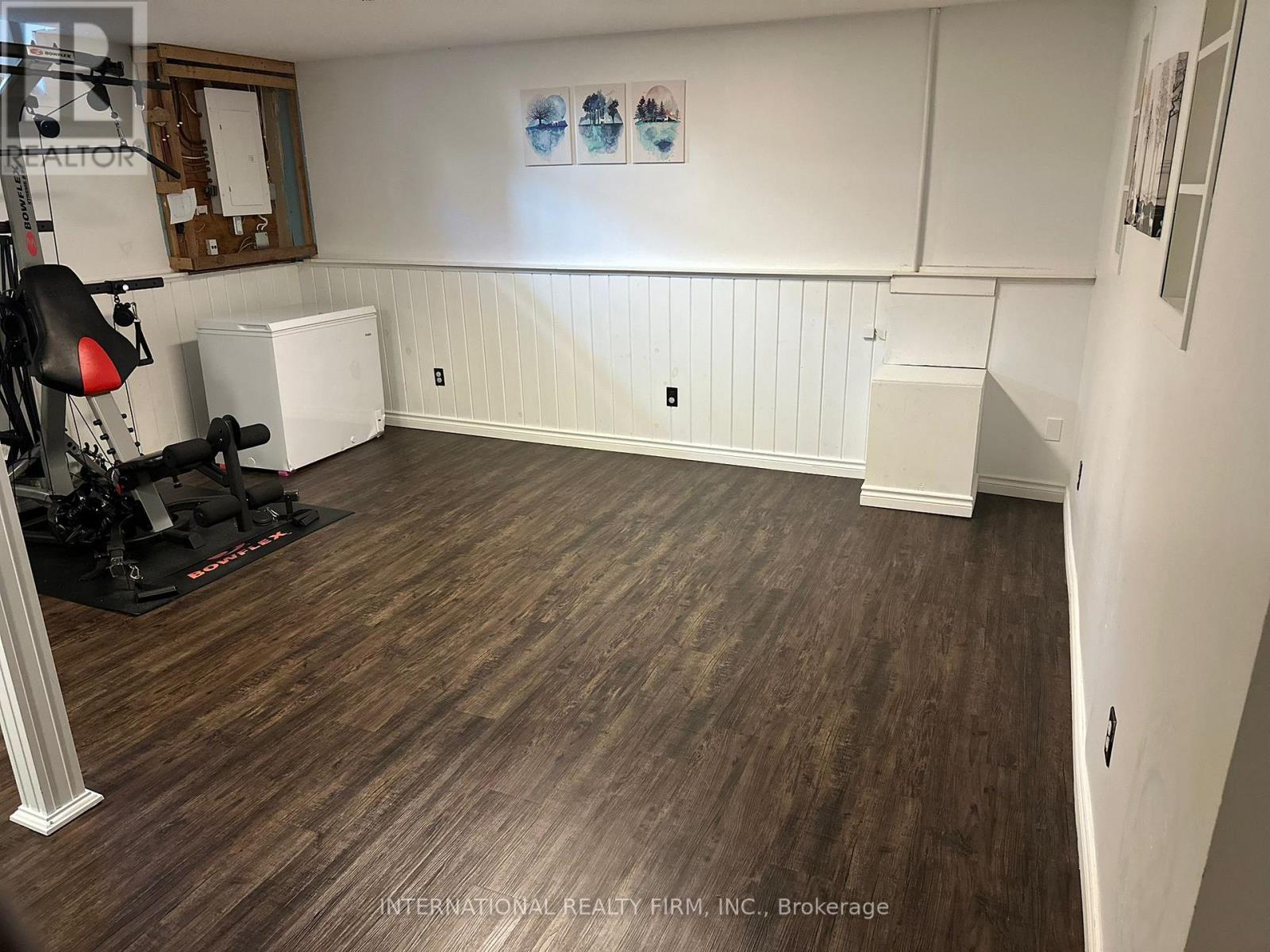 130 Sekura Crescent, Cambridge, ON - Indoor Photo Showing Other Room