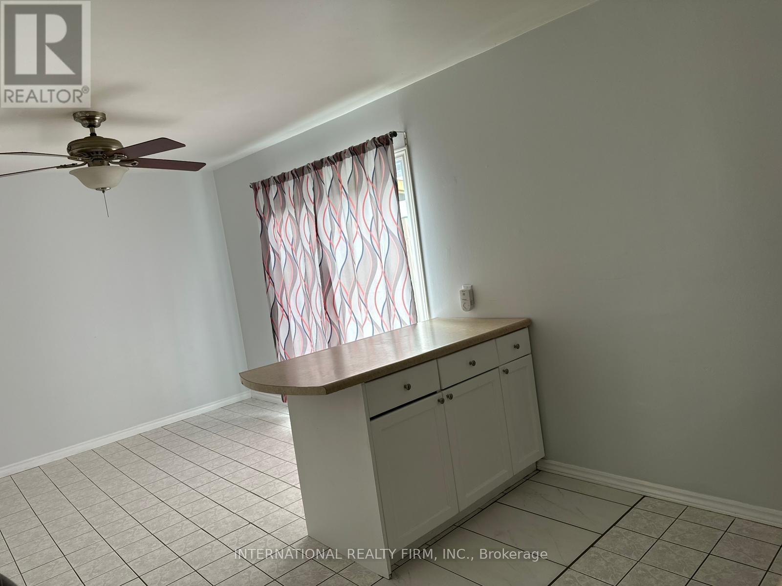 130 Sekura Crescent, Cambridge, ON - Indoor Photo Showing Other Room