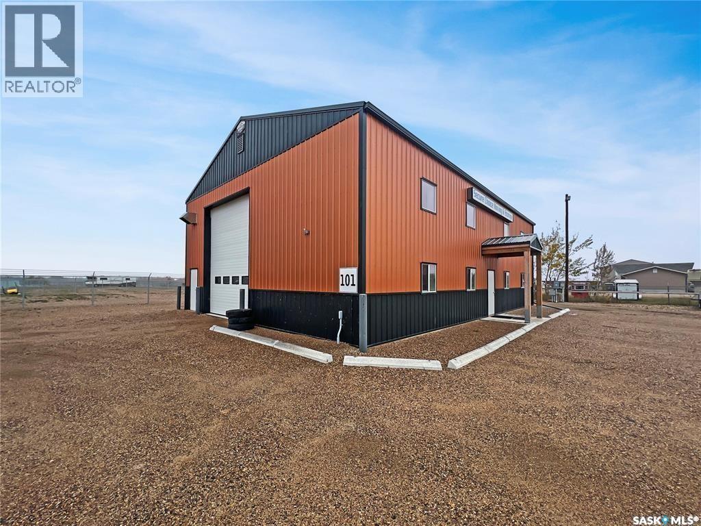 Hwy 2 East Service Road, Prince Albert Rm No. 461, SK