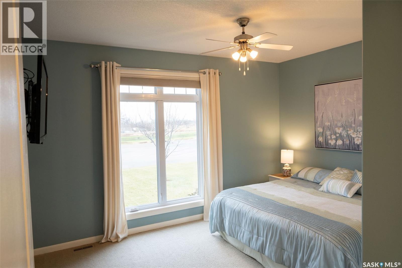 15 Broadway Street S, Redvers, SK - Indoor Photo Showing Bedroom