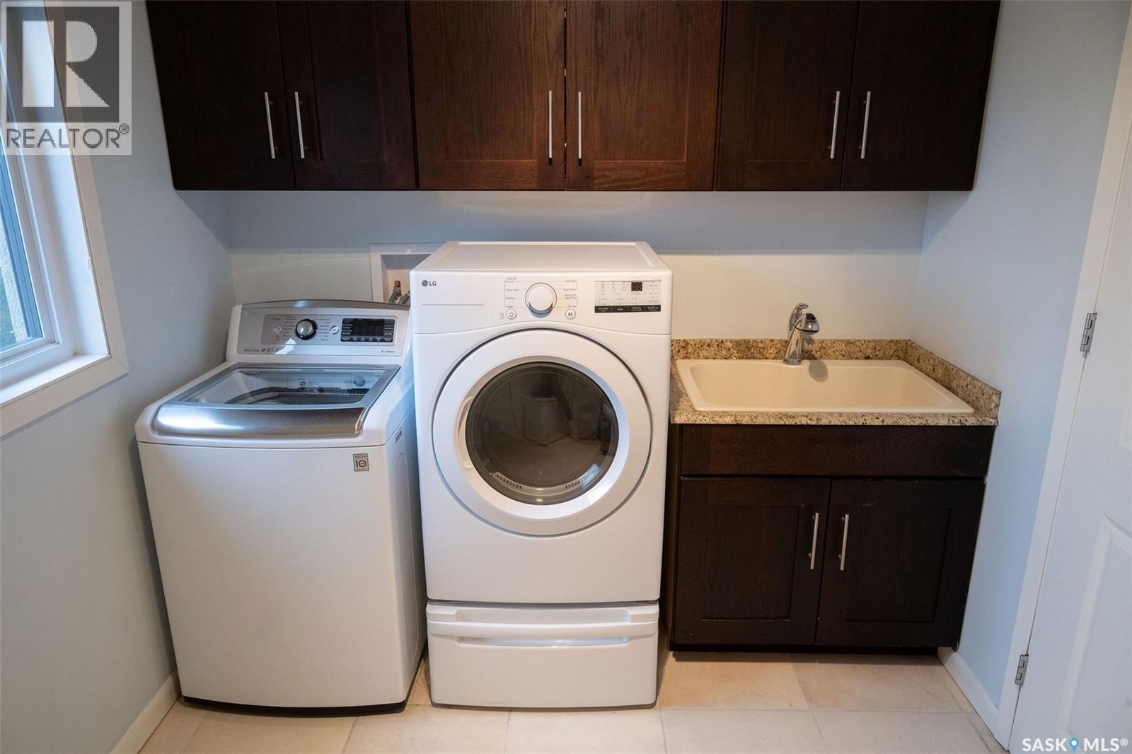 15 Broadway Street S, Redvers, SK - Indoor Photo Showing Laundry Room