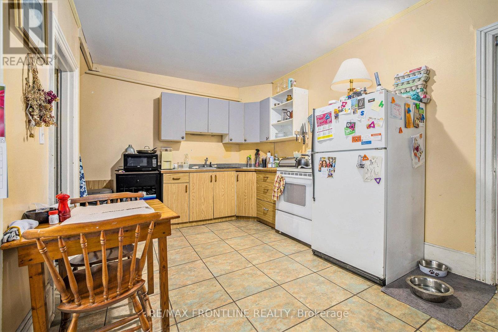 17 Mill Street, Perth, ON - Indoor Photo Showing Kitchen