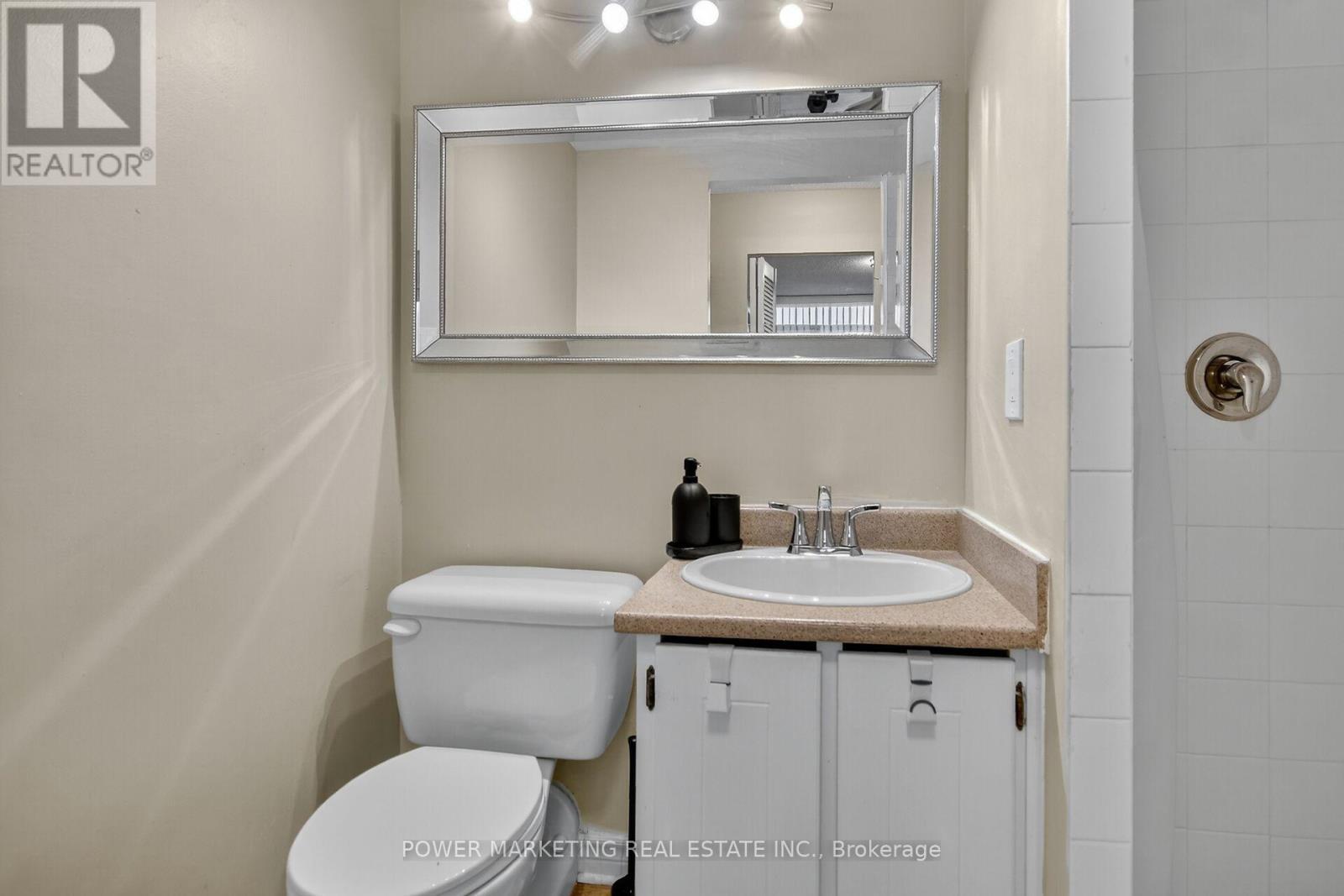 2806 - 500 Laurier Avenue W, Ottawa, ON - Indoor Photo Showing Bathroom
