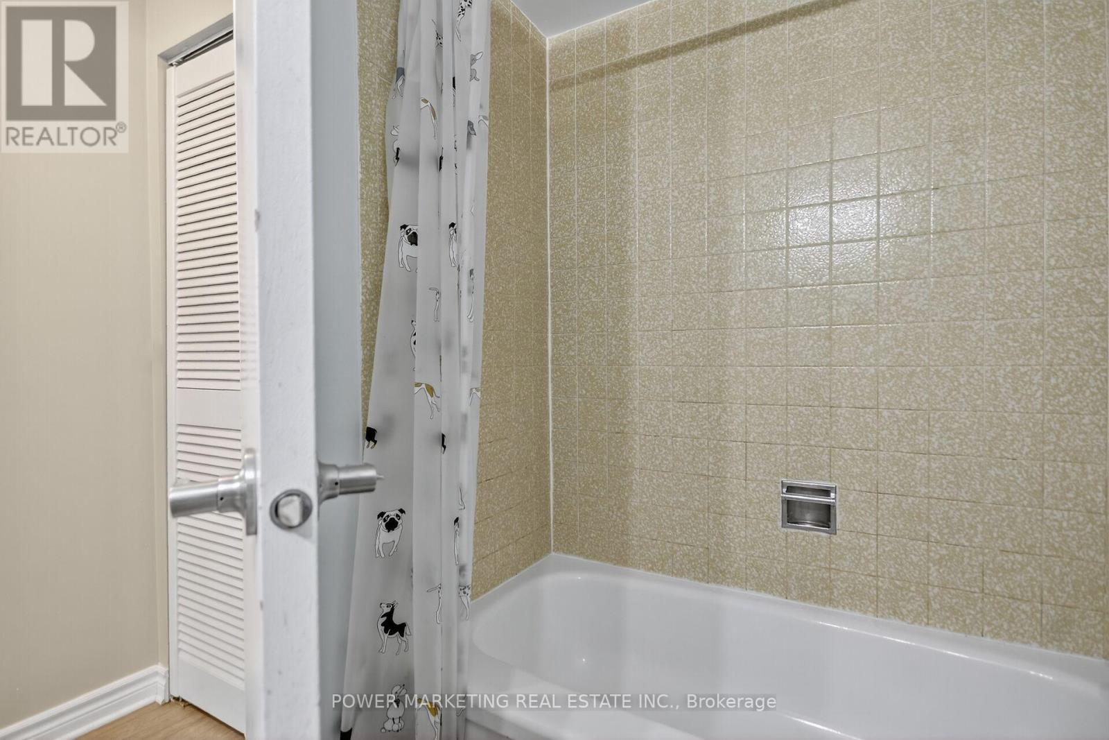2806 - 500 Laurier Avenue W, Ottawa, ON - Indoor Photo Showing Bathroom