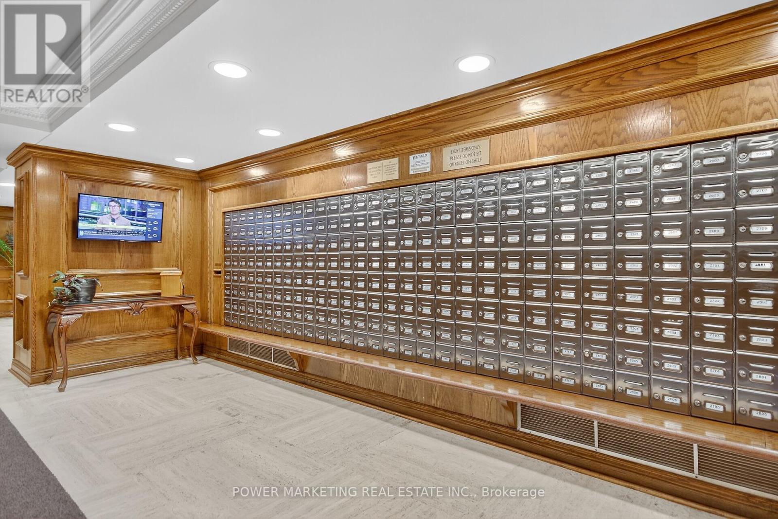 2806 - 500 Laurier Avenue W, Ottawa, ON - Indoor Photo Showing Other Room