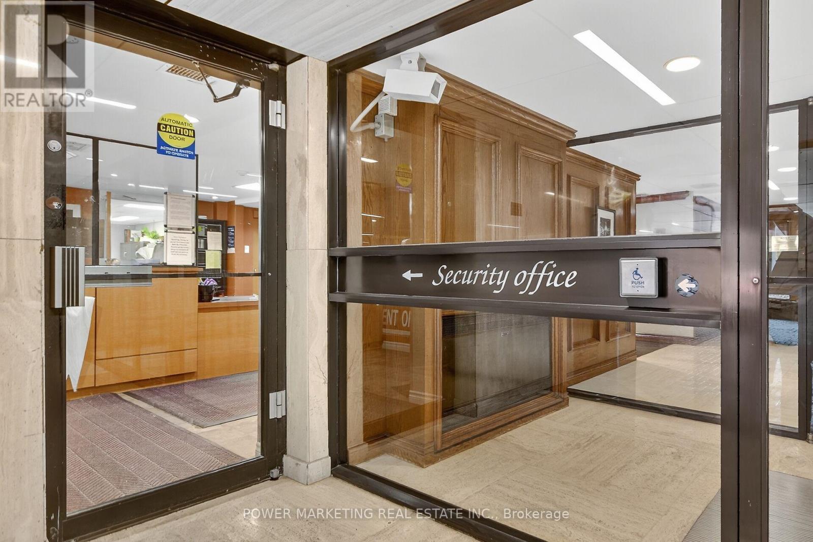 2806 - 500 Laurier Avenue W, Ottawa, ON - Indoor Photo Showing Other Room