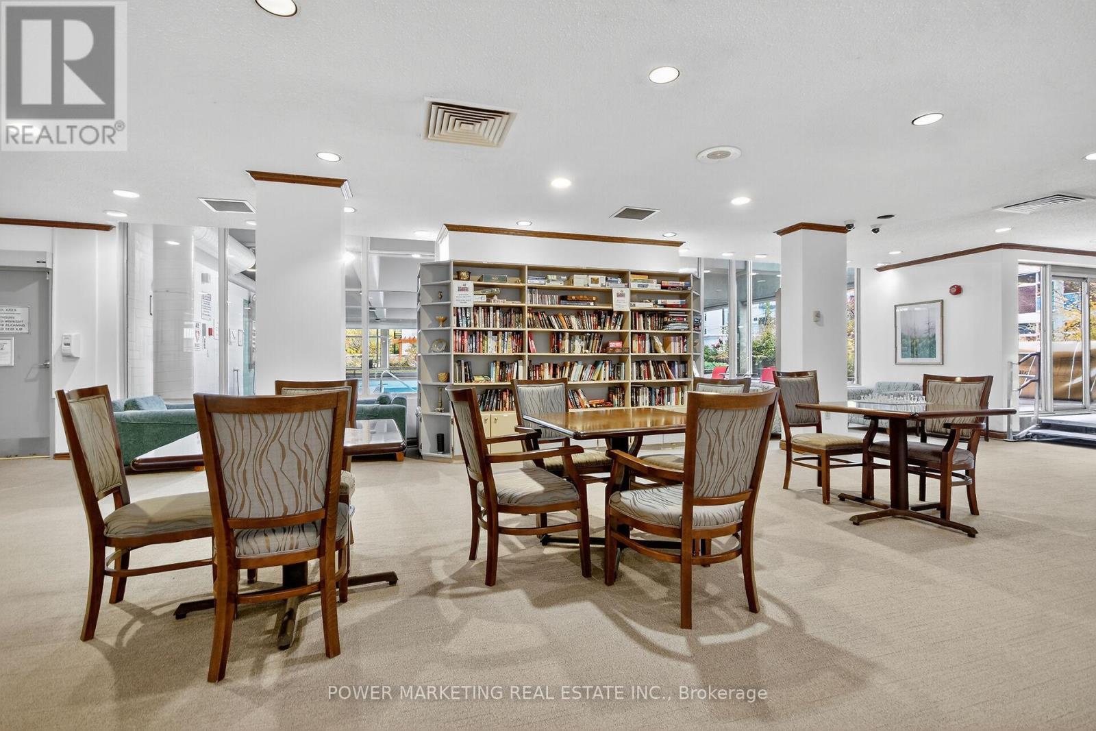 2806 - 500 Laurier Avenue W, Ottawa, ON - Indoor Photo Showing Dining Room