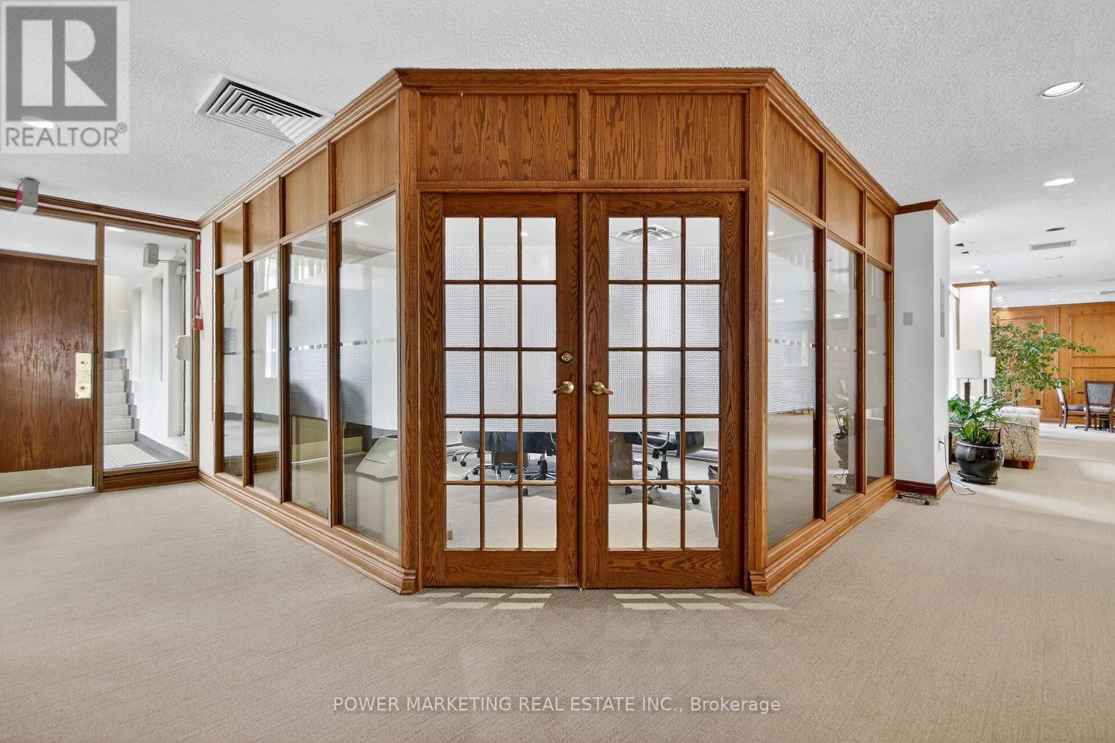 2806 - 500 Laurier Avenue W, Ottawa, ON - Indoor Photo Showing Other Room