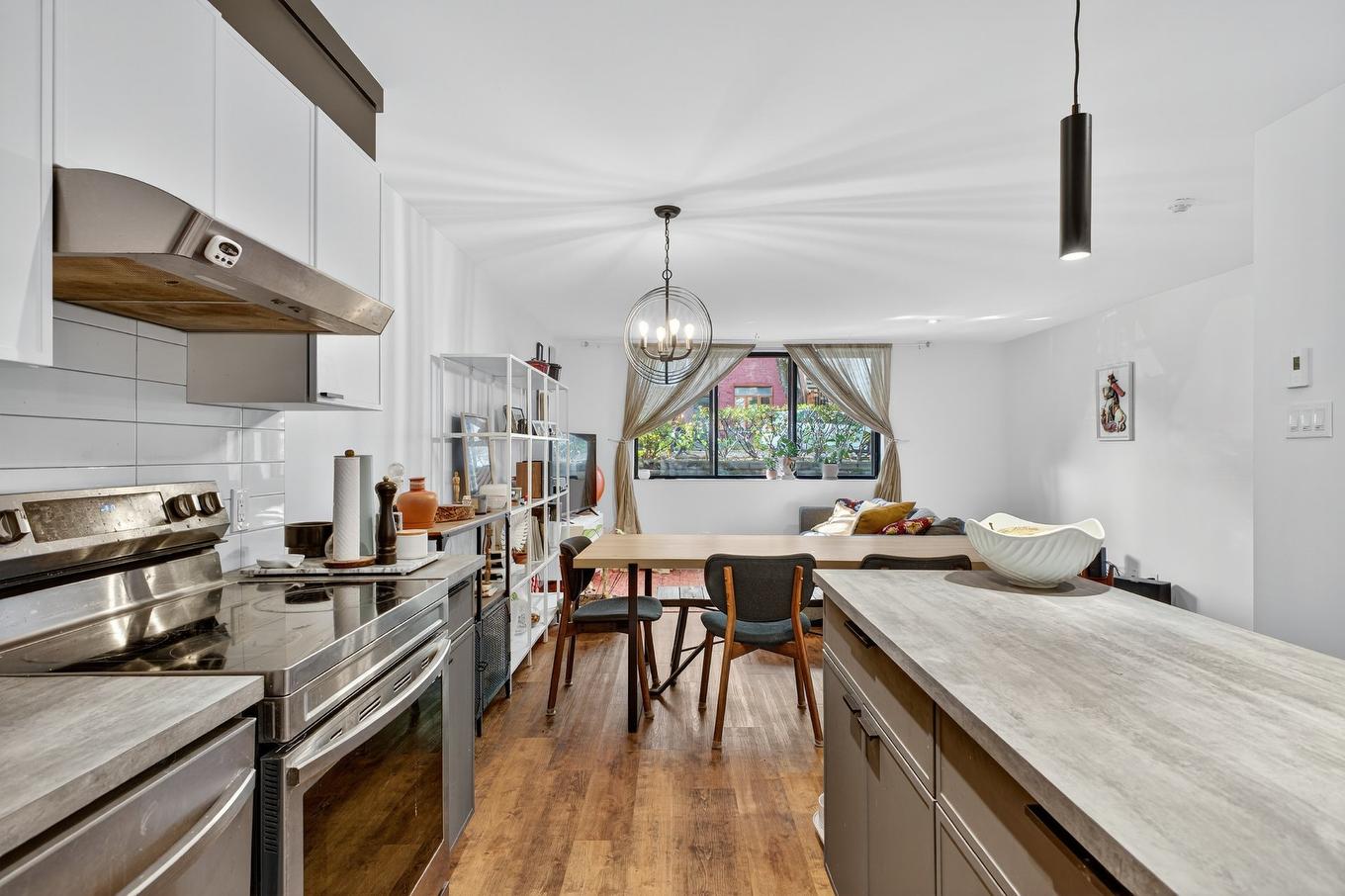 Kitchen - 102-771 Av. Marin, Montréal (Le Sud-Ouest), QC - Indoor Photo Showing Kitchen With Upgraded Kitchen