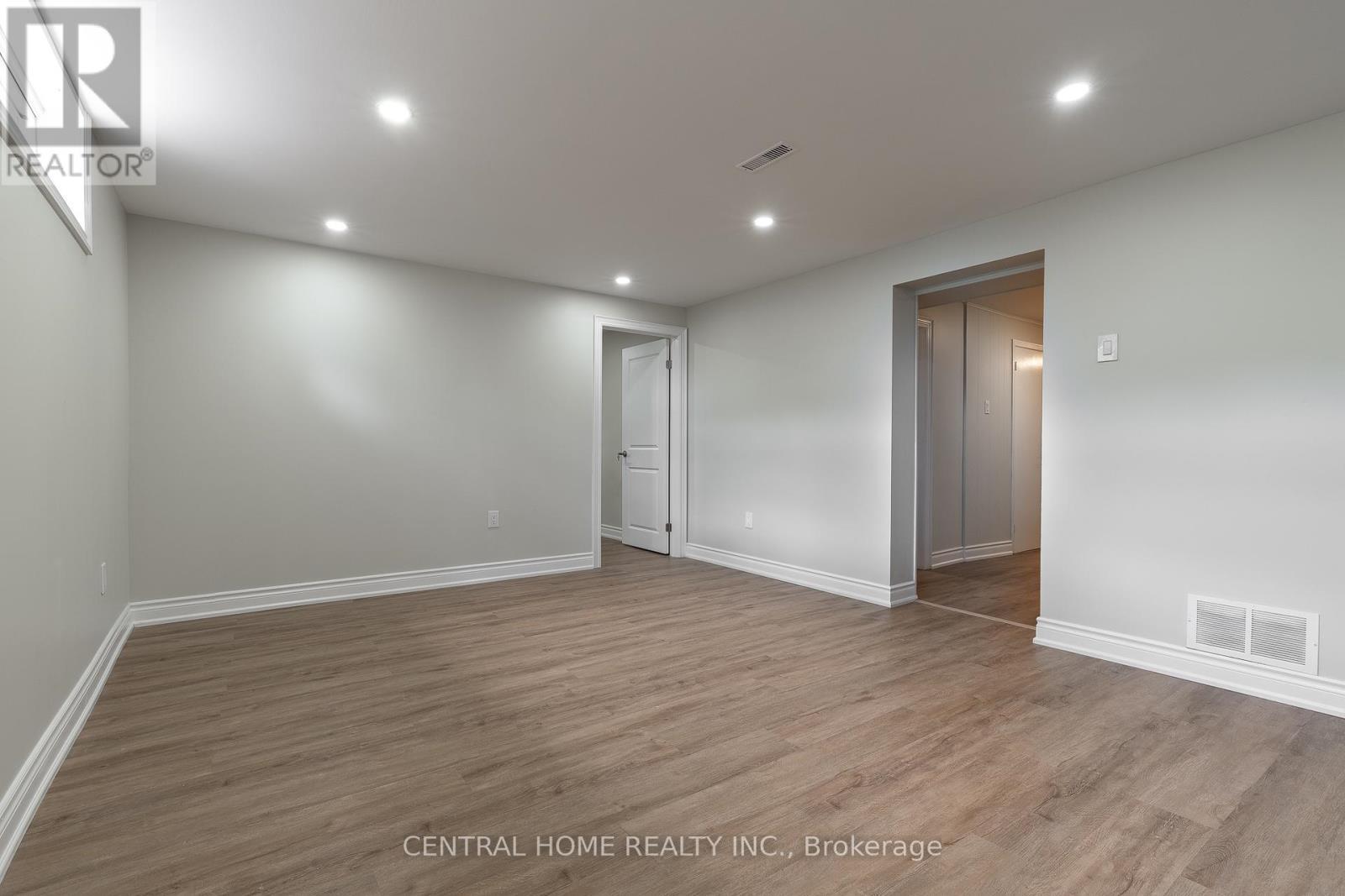 Bsmt - 17 Alanadale Avenue, Markham, ON - Indoor Photo Showing Other Room