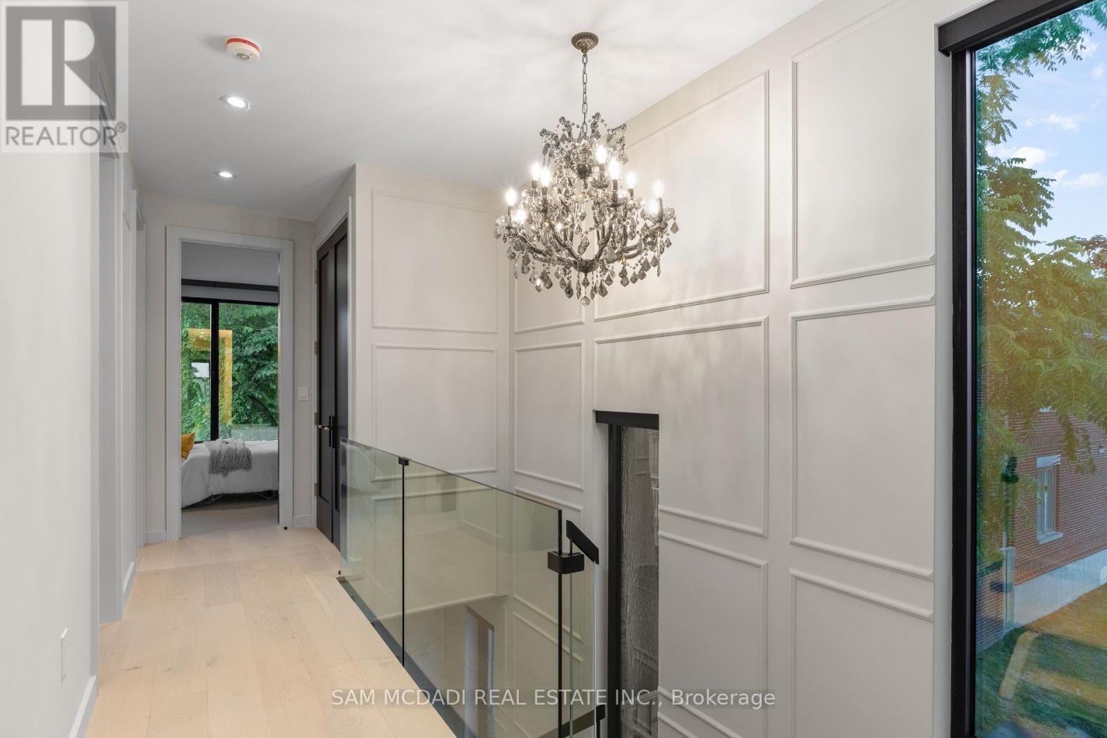 1090 Ella Avenue, Mississauga, ON - Indoor