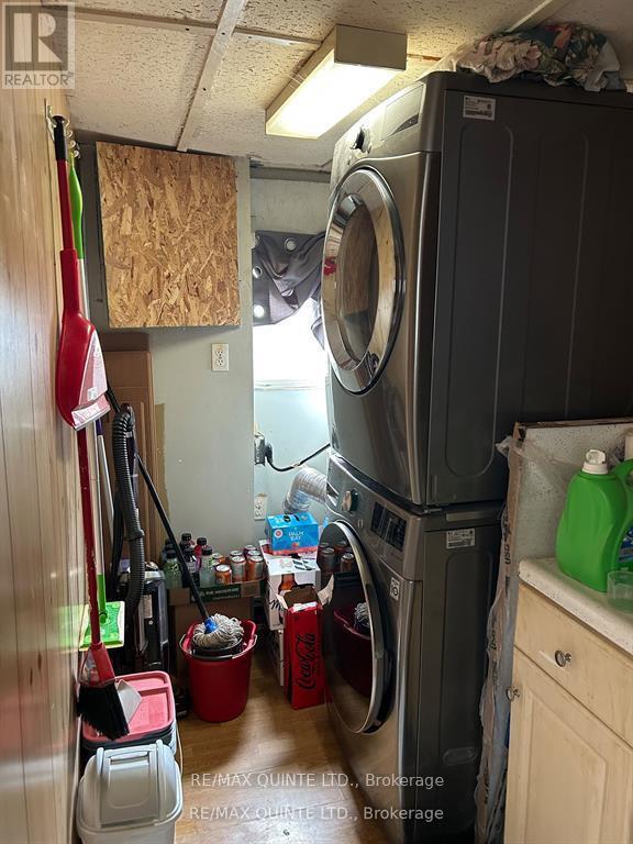 223B Clare Street W, Tweed (Hungerford (Twp)), ON - Indoor Photo Showing Laundry Room