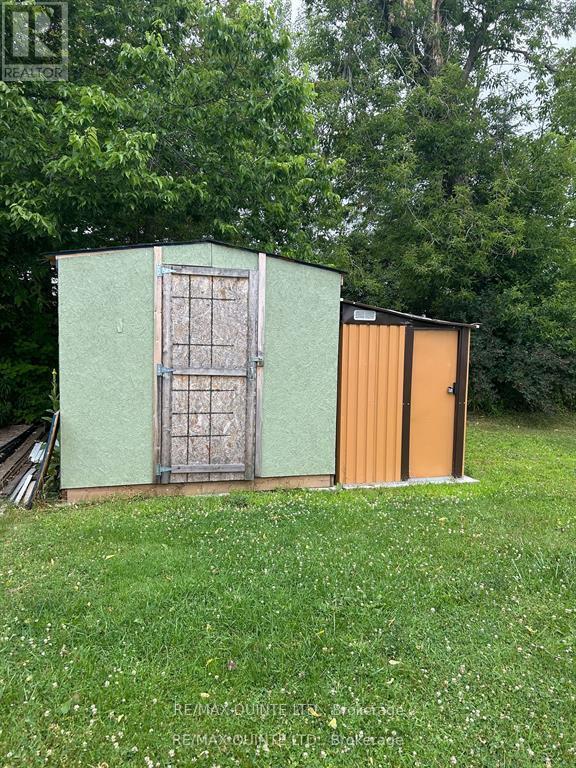 223B Clare Street W, Tweed (Hungerford (Twp)), ON - Outdoor