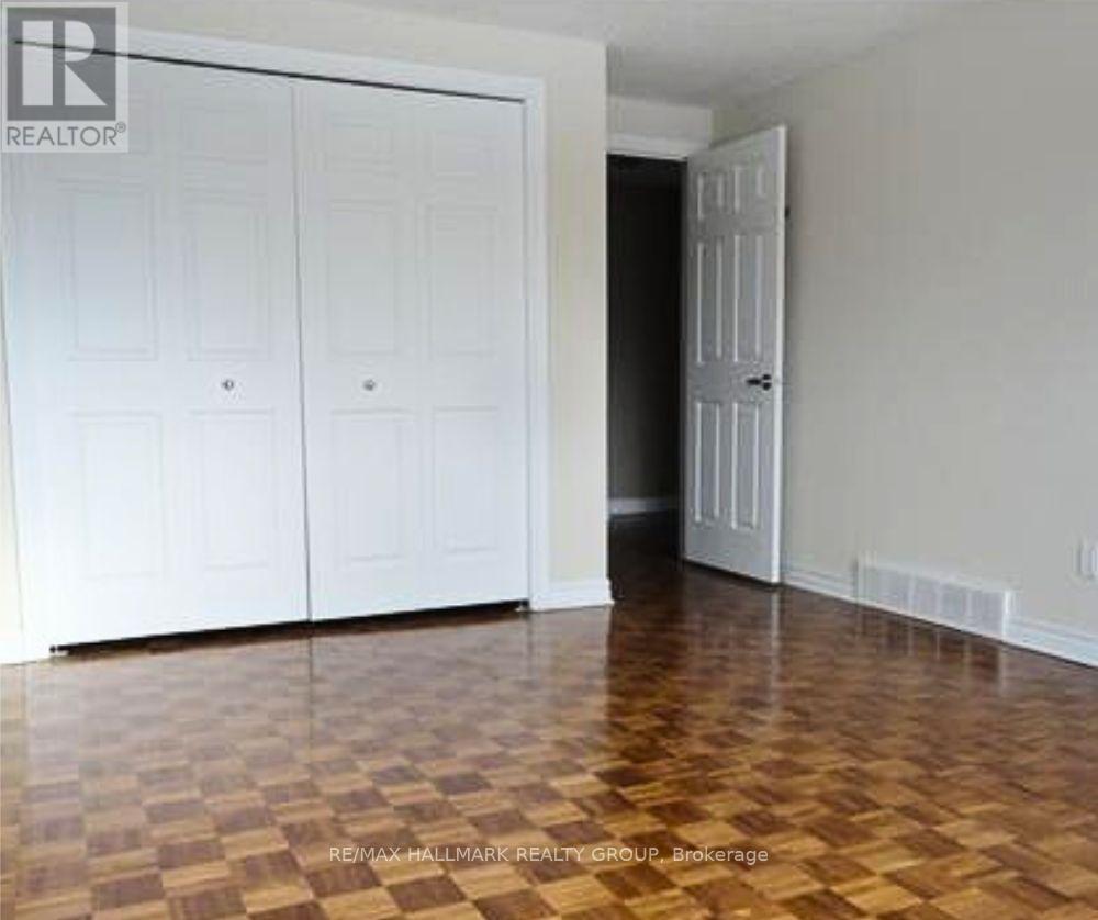 235 Ridgepark Private, Ottawa, ON - Indoor Photo Showing Other Room