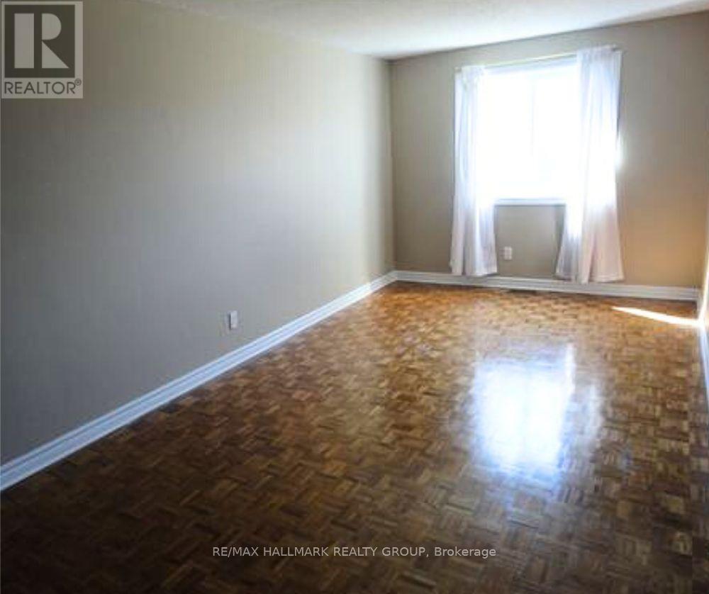 235 Ridgepark Private, Ottawa, ON - Indoor Photo Showing Other Room