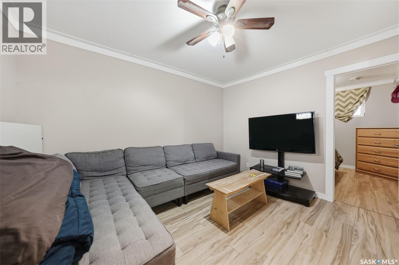 455 Andrew Street, Asquith, SK - Indoor Photo Showing Living Room