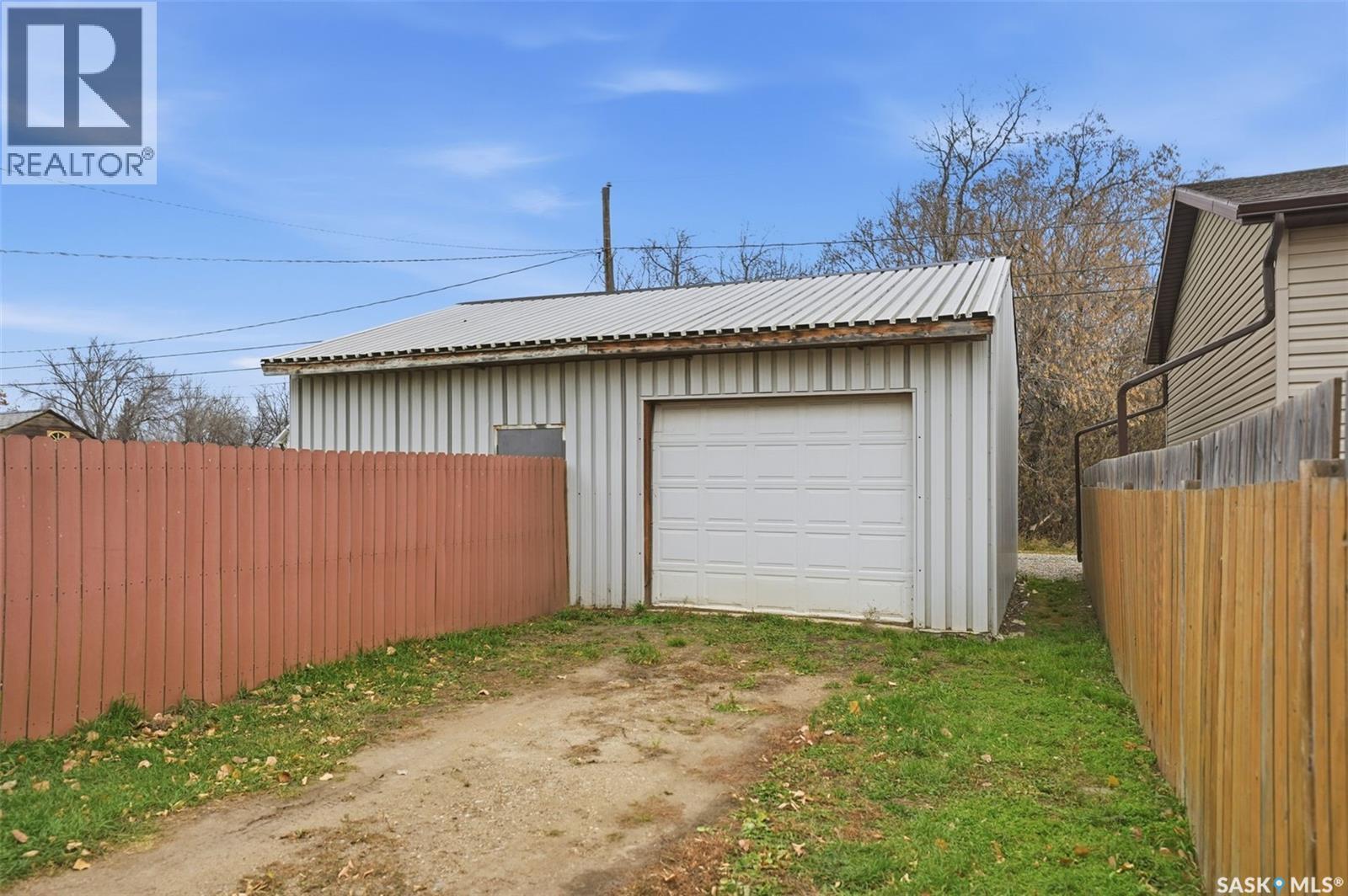 455 Andrew Street, Asquith, SK - Outdoor