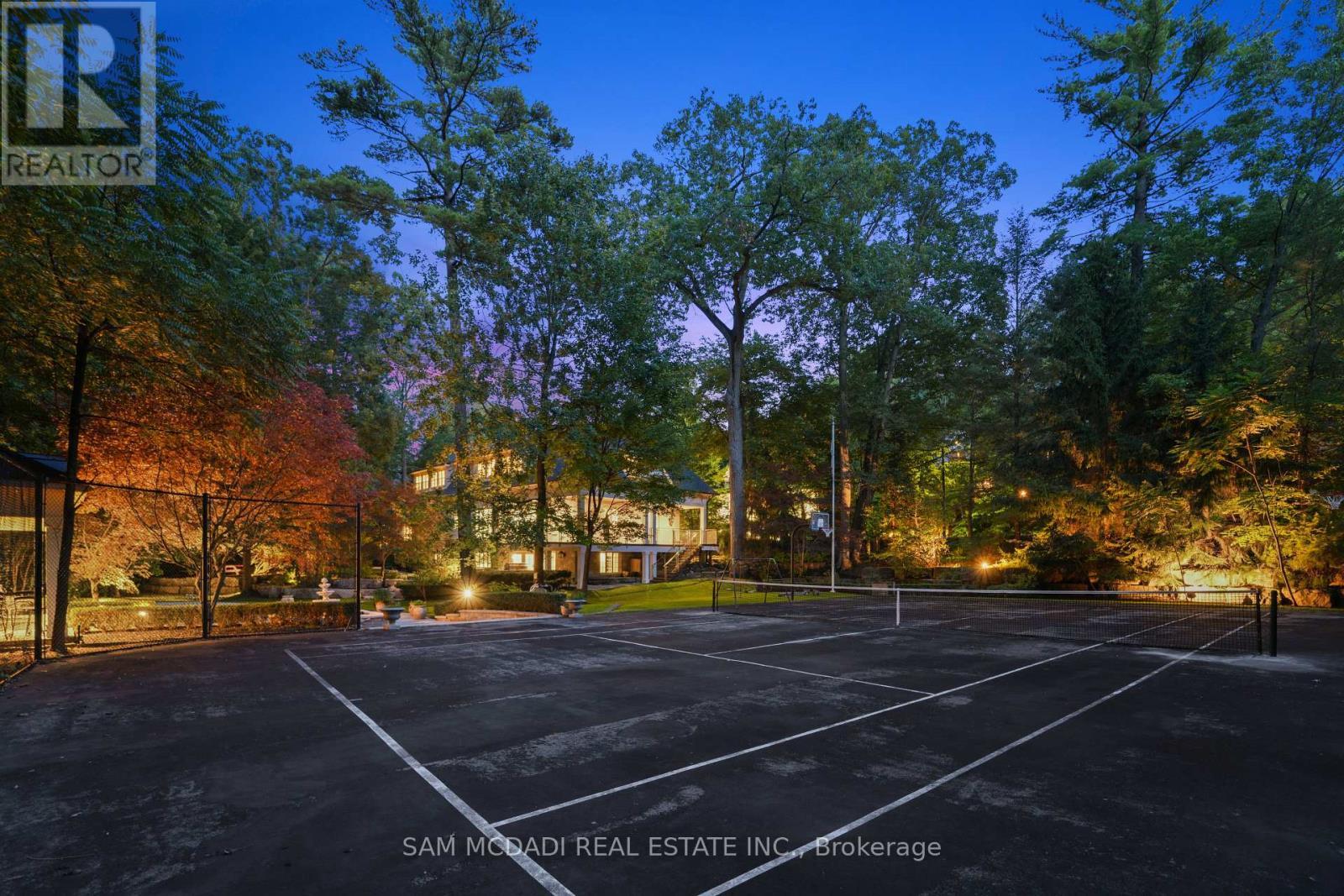 2035 Heartwood Court, Mississauga, ON