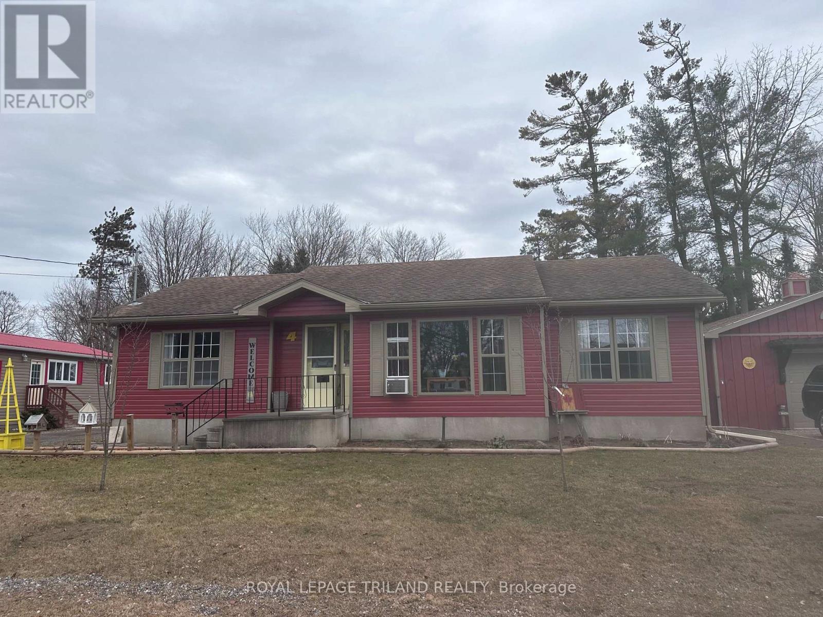 4 Grace Court, Bayham (Port Burwell), ON - Outdoor With Deck Patio Veranda With Facade