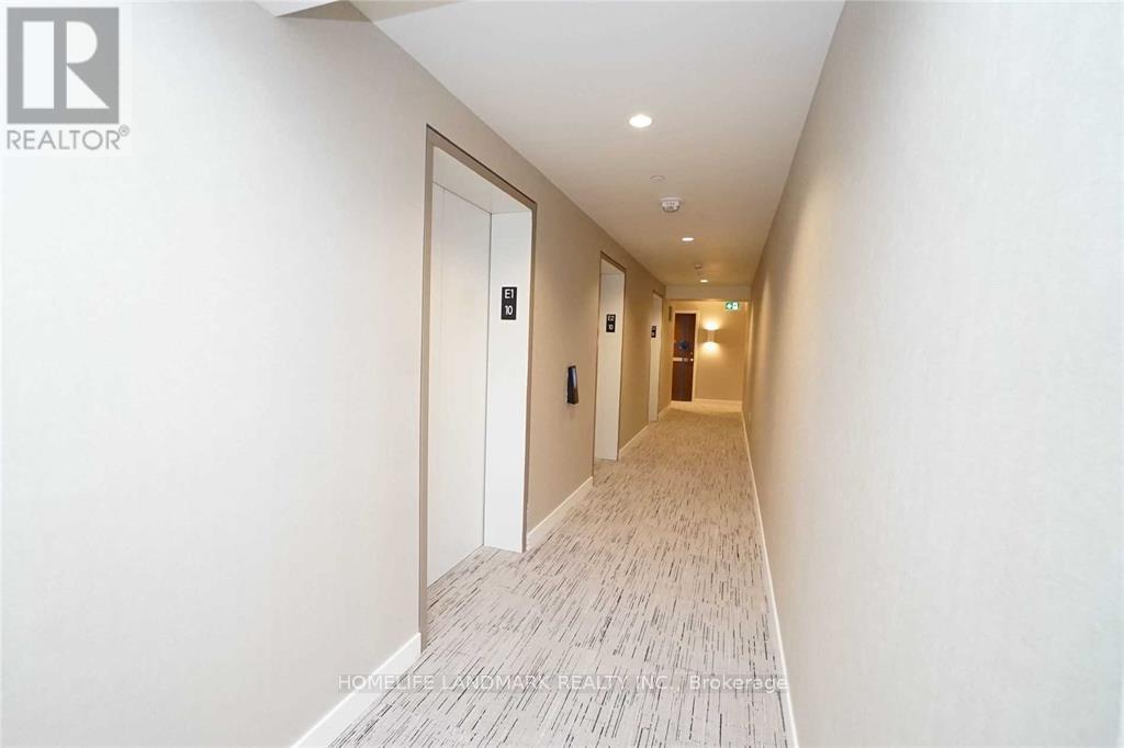 1015 - 95 Mcmahon Drive, Toronto, ON - Indoor Photo Showing Other Room