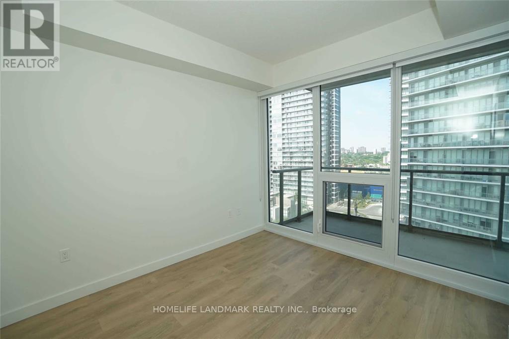 1015 - 95 Mcmahon Drive, Toronto, ON - Indoor Photo Showing Other Room