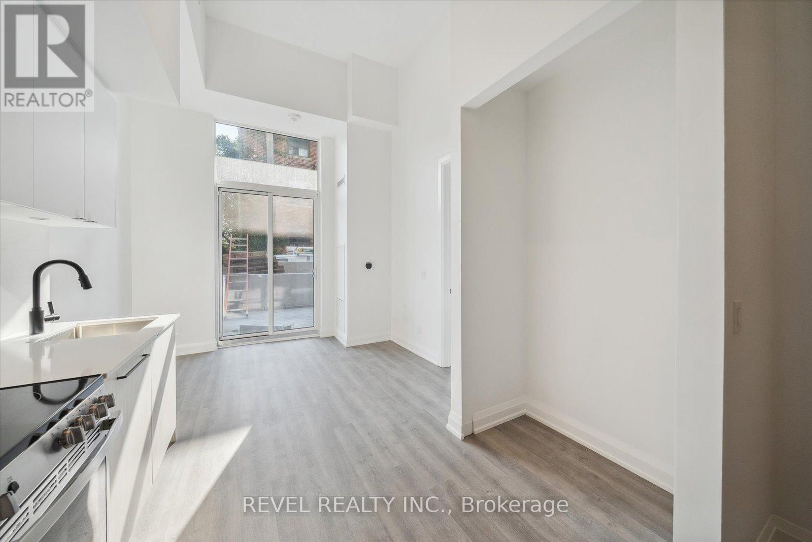 102 - 2369 Danforth Avenue, Toronto, ON - Indoor