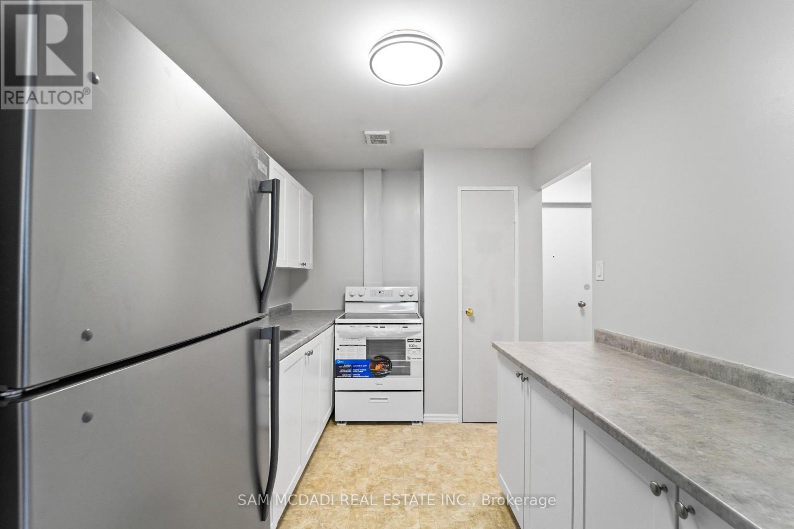 103 - 47 Munroe Street, Cobourg, ON - Indoor Photo Showing Kitchen