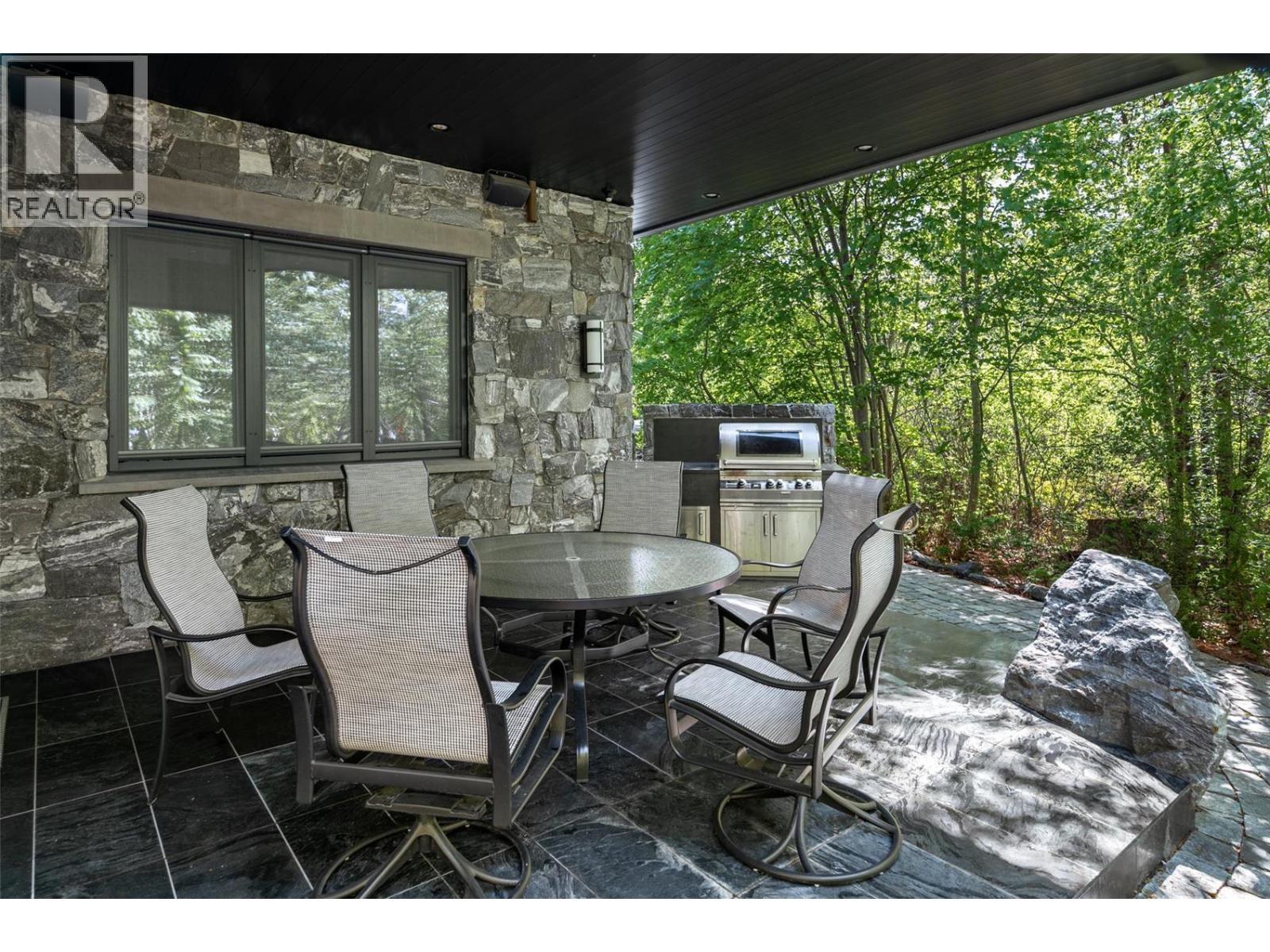 5308 Lakeshore Road, Kelowna, BC - Outdoor With Deck Patio Veranda