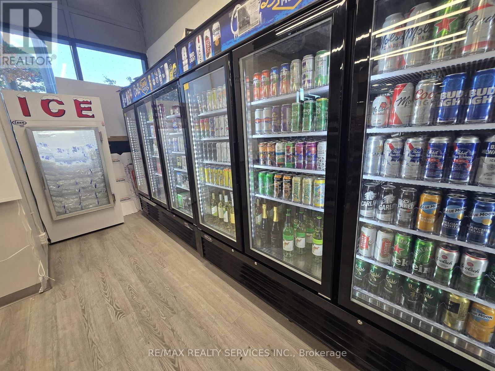 1490 Bathurst Street, Toronto, ON