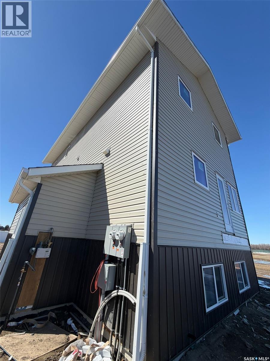13 Clement Road, Lanigan, SK - Outdoor With Exterior