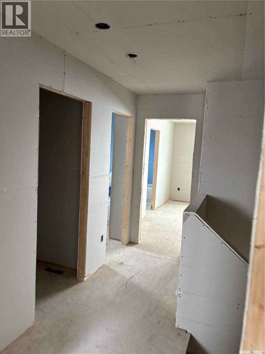 13 Clement Road, Lanigan, SK - Indoor