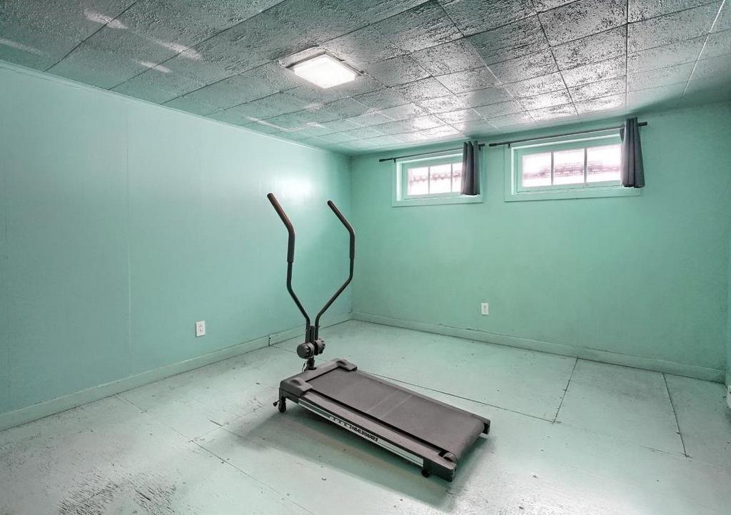 Sous-sol - 427 Rue Lebeau, Saint-Jean-Sur-Richelieu, QC - Indoor Photo Showing Other Room