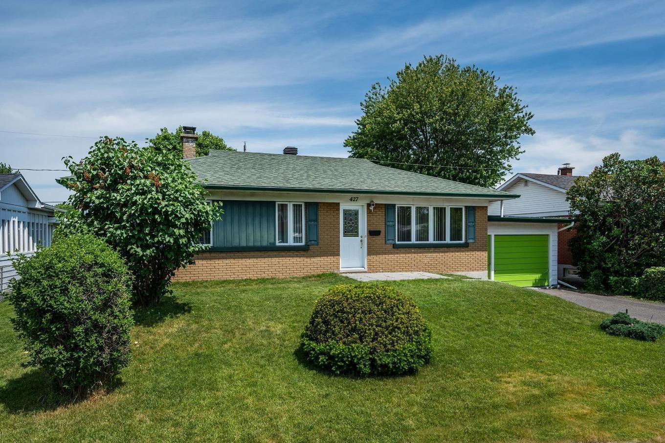 Façade - 427 Rue Lebeau, Saint-Jean-Sur-Richelieu, QC - Outdoor