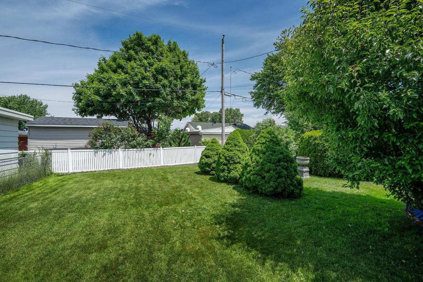 Cour - 427 Rue Lebeau, Saint-Jean-Sur-Richelieu, QC - Outdoor