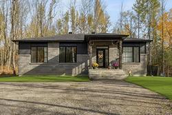 120 Rue Bellefeuille Saint-Calixte, QC J0K 1Z0