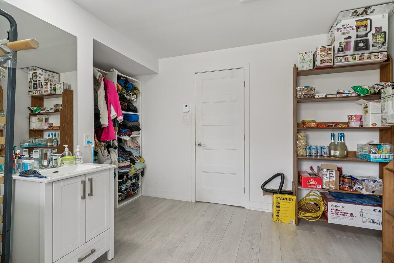 Salle d'eau - 120 Rue Bellefeuille, Saint-Calixte, QC - Indoor