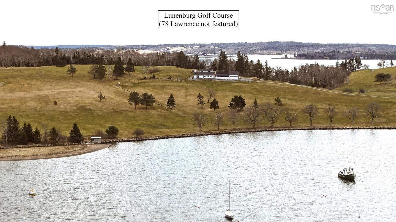 78 Lawrence St, Lunenburg, NS