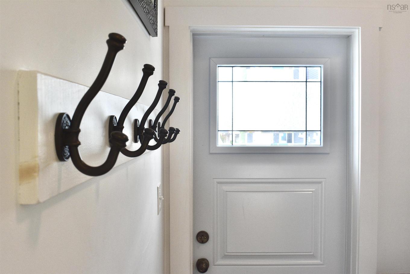 78 Lawrence St, Lunenburg, NS