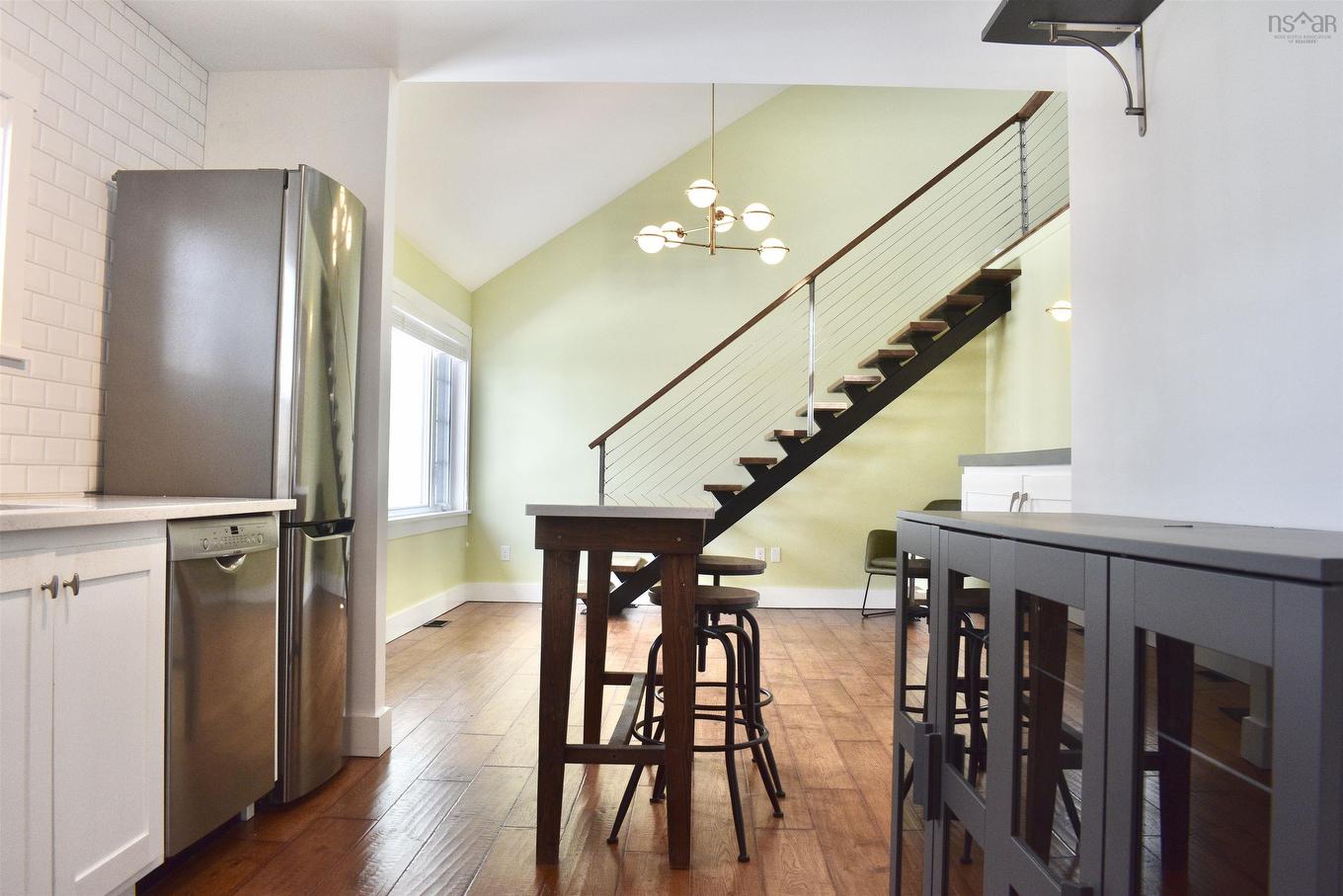 78 Lawrence St, Lunenburg, NS