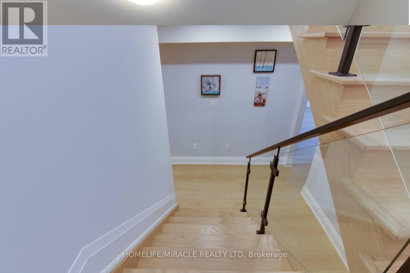 10 Stamford Square S, Toronto, ON - Indoor Photo Showing Other Room