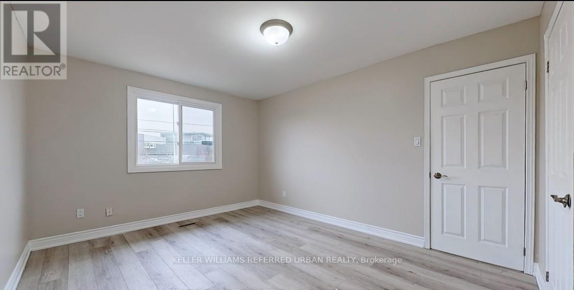 133 Manitou Crescent, Brampton, ON - Indoor Photo Showing Other Room