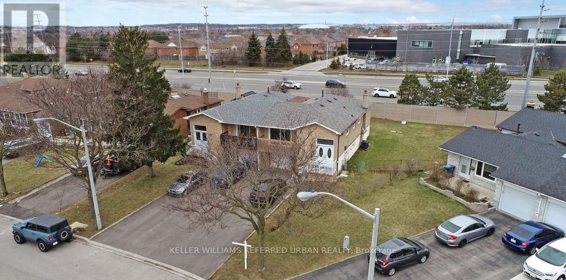 133 Manitou Crescent, Brampton, ON - Outdoor With View