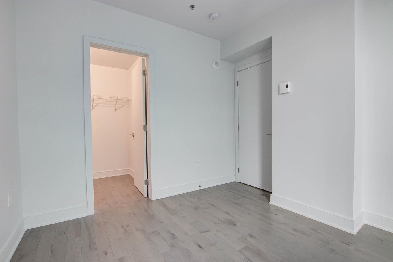 Primary bedroom - 2903-2320 Rue Tupper, Montréal (Ville-Marie), QC - Indoor Photo Showing Other Room