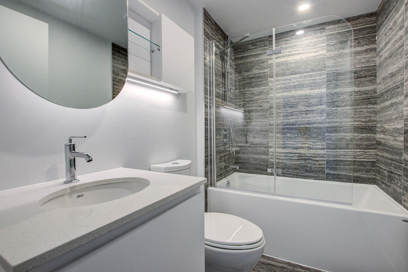 Bathroom - 2903-2320 Rue Tupper, Montréal (Ville-Marie), QC - Indoor Photo Showing Bathroom