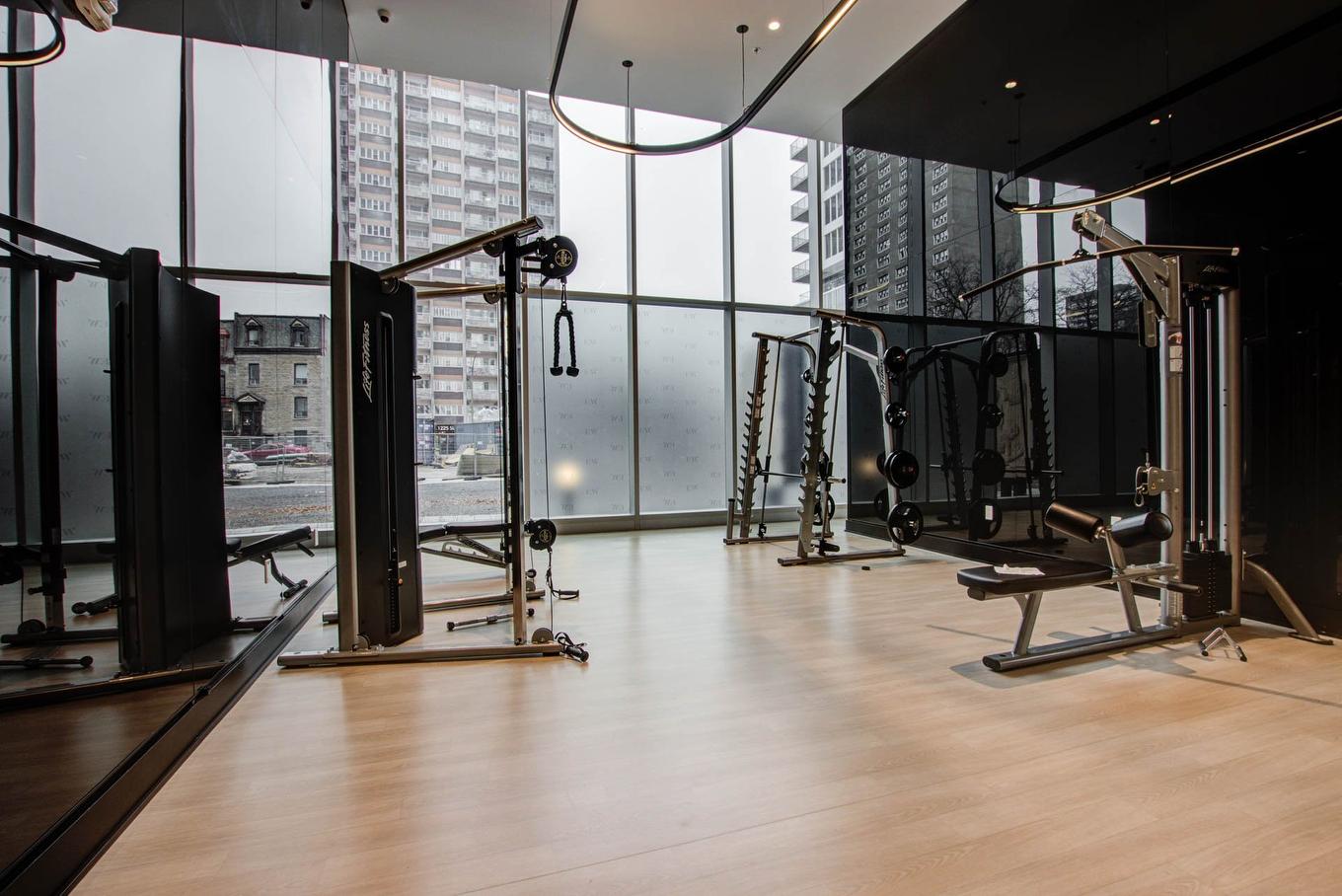 Exercise room - 2903-2320 Rue Tupper, Montréal (Ville-Marie), QC - Indoor Photo Showing Gym Room