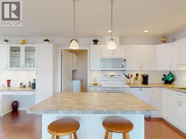 7-4415 Manson Ave, Powell River, BC - Indoor Photo Showing Kitchen