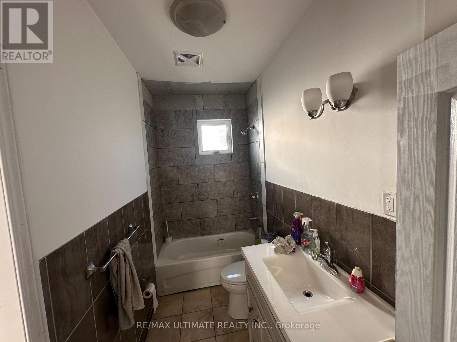4122 Dalrymple Drive, Ramara, ON - Indoor Photo Showing Bathroom