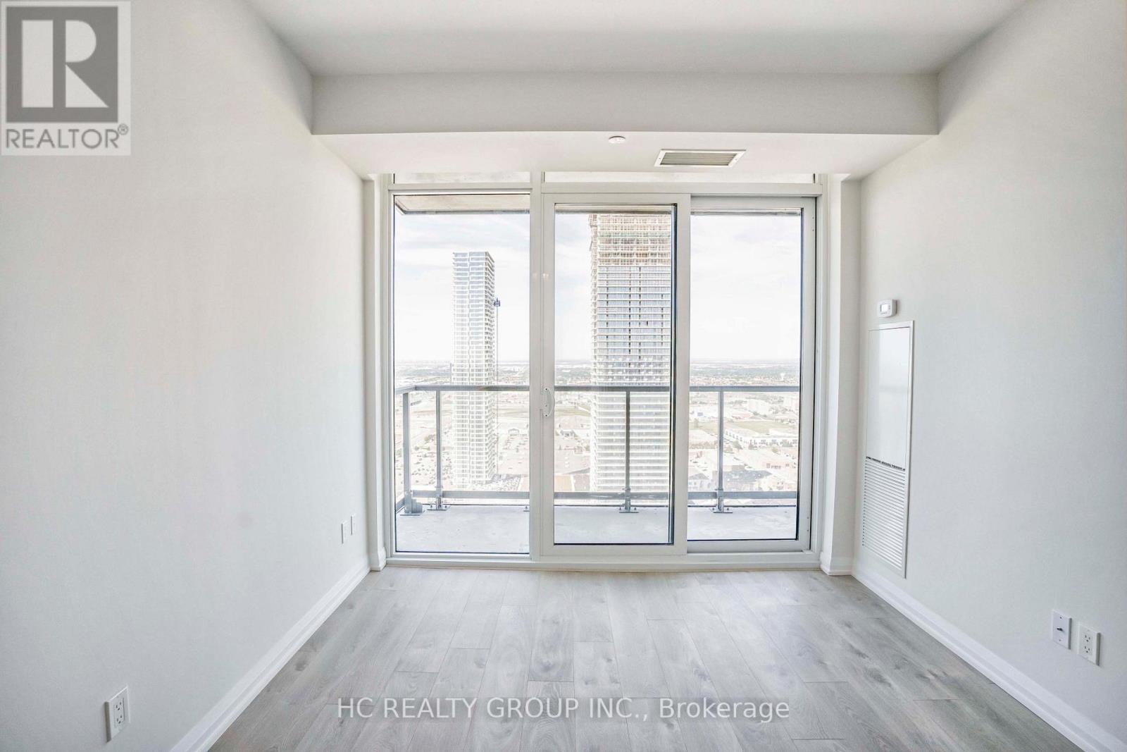 Lph10 - 7895 Jane Street, Vaughan, ON - Indoor Photo Showing Other Room